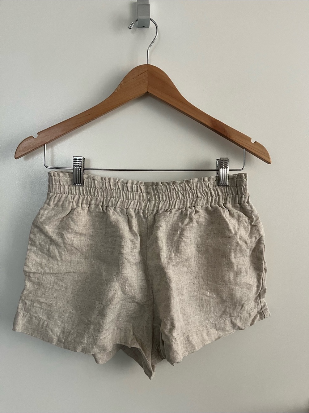 Reformation Mila Linen Shorts (Small)